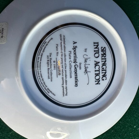 Hamilton Collection 1991 Springing into Action Springer Spaniel Collector Plate - Picture 3 of 3